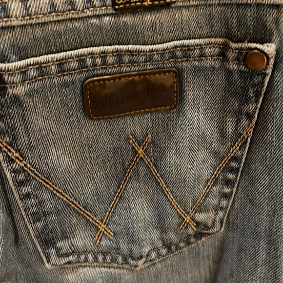 Wrangler Retro Jeans - Picture 5 of 6